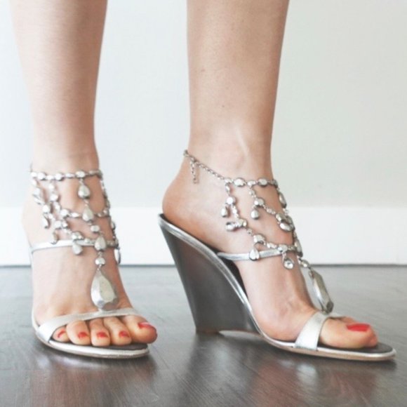 Giuseppe Zanotti Silver Wedge Heel Sandals with Cascading Jewels + Chain Closure - Picture 5 of 12